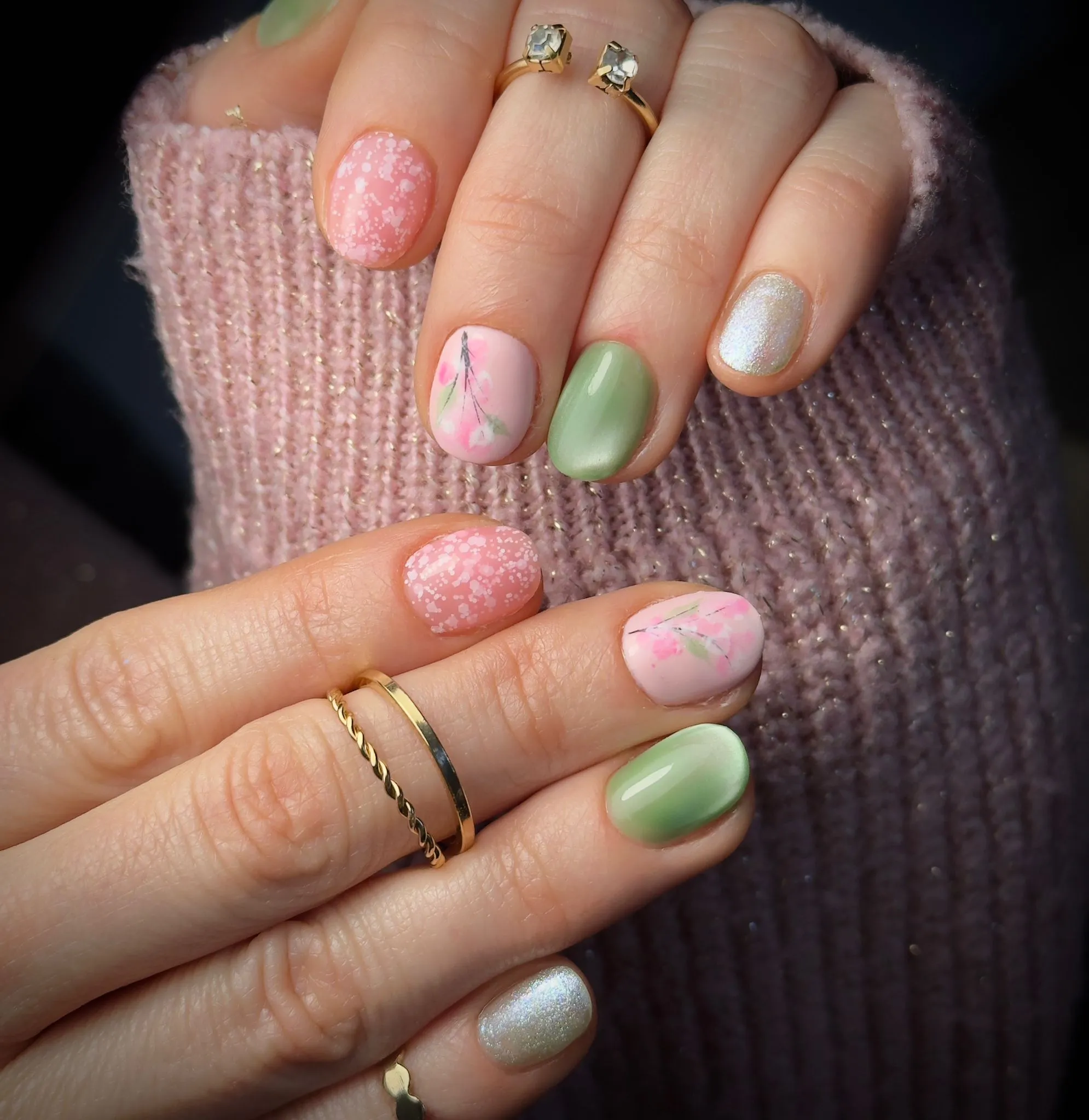 Nail art printanier rose et vert — Fanny Ohana Nails