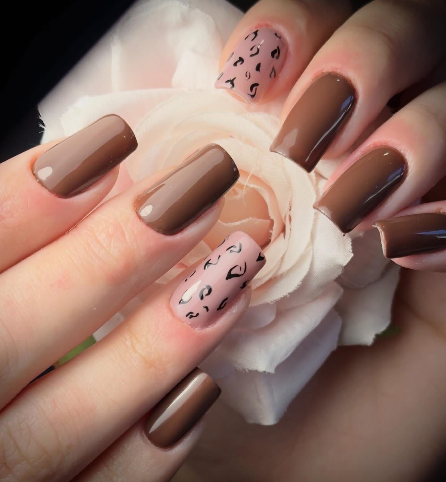 Nail art léopard taupe — Fanny Ohana Nails